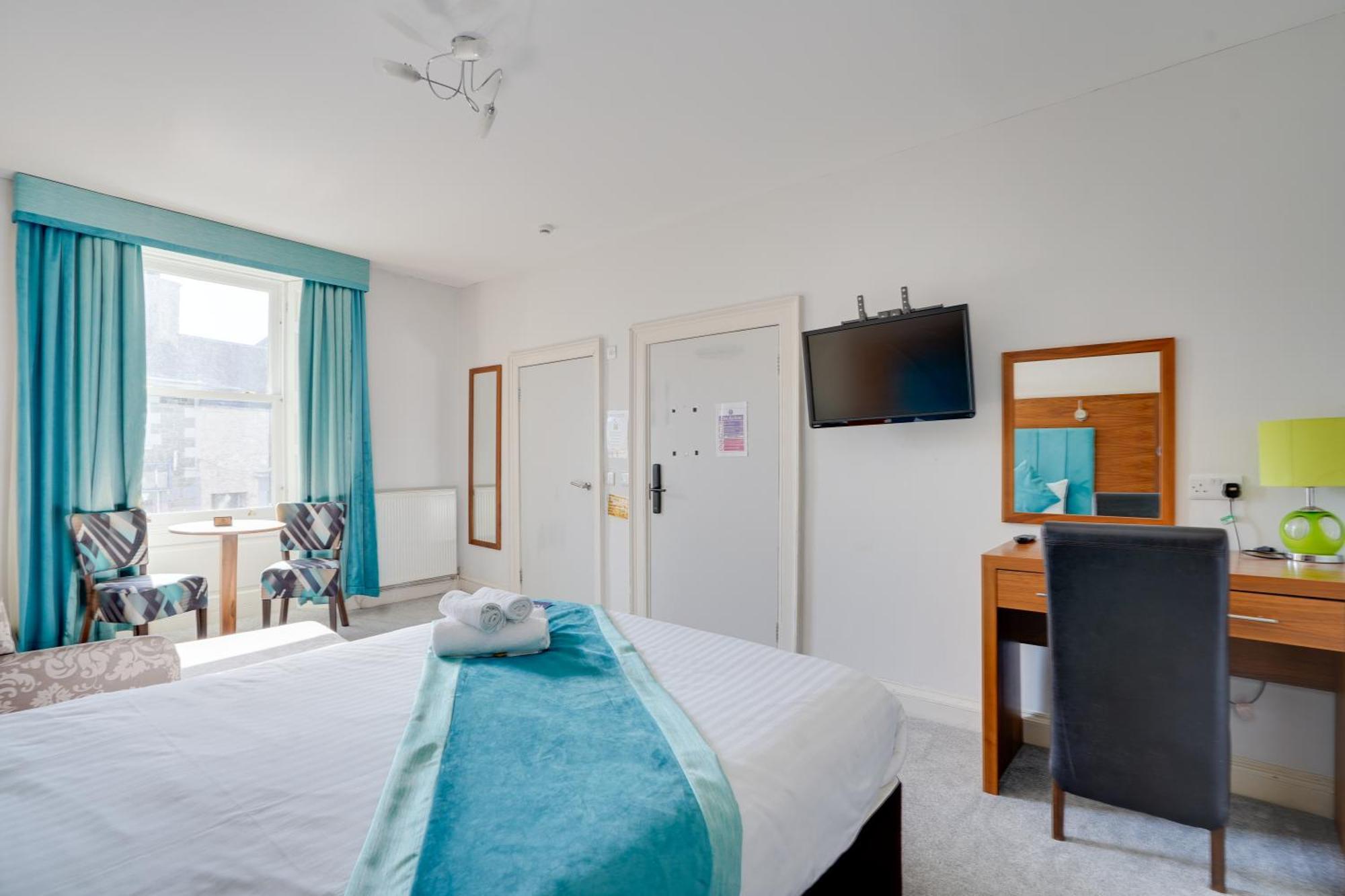 The County Hotel - Self Check-In, Ultra Fast Wi-Fi, Free Parking, Central Location Selkirk Exteriér fotografie