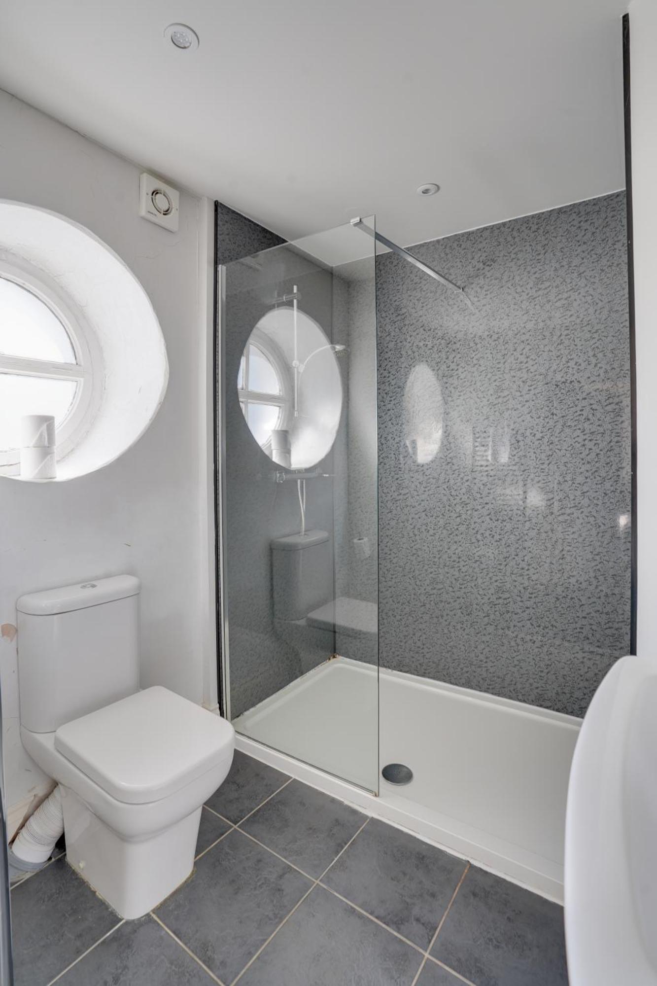 The County Hotel - Self Check-In, Ultra Fast Wi-Fi, Free Parking, Central Location Selkirk Exteriér fotografie