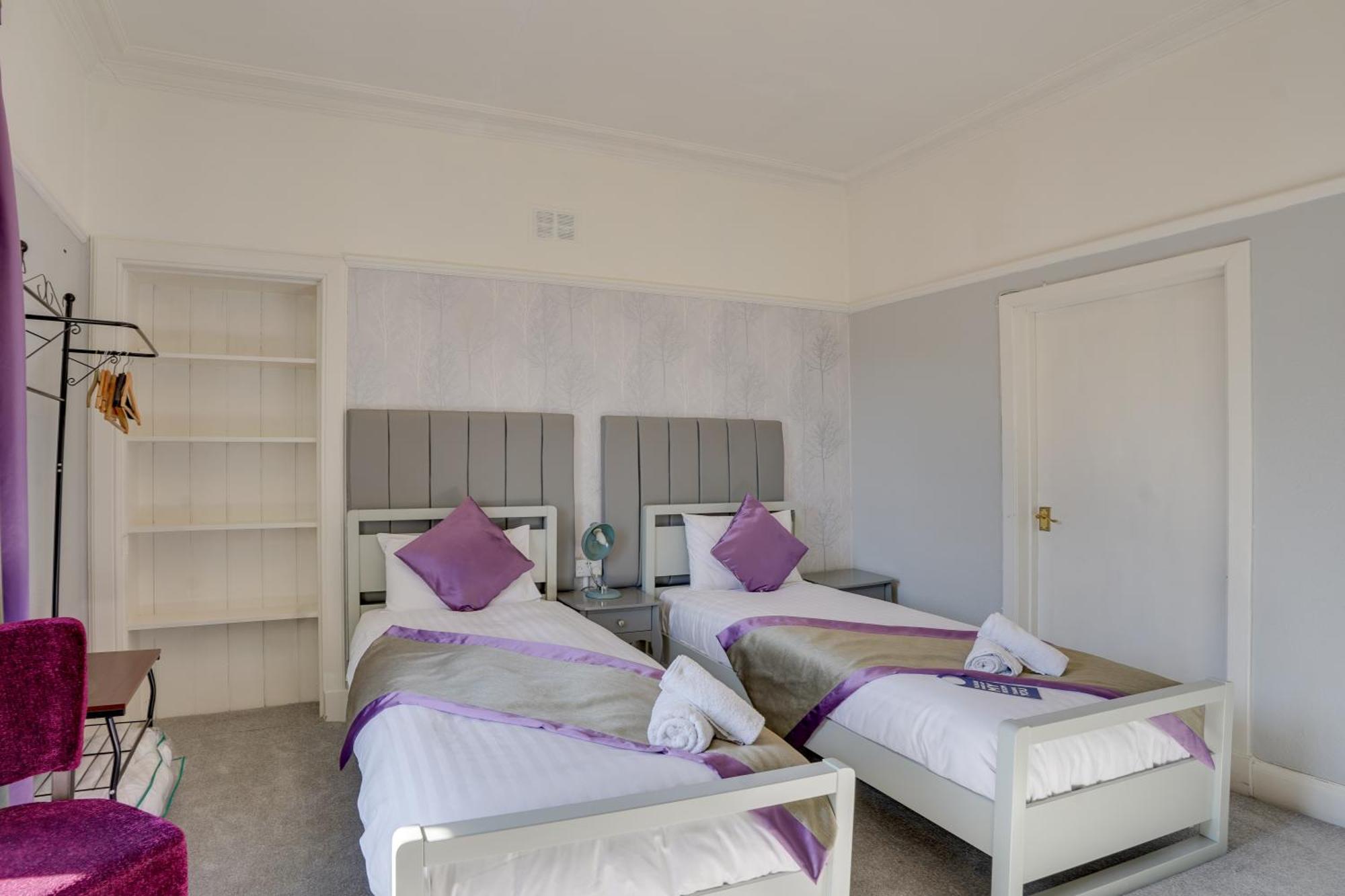 The County Hotel - Self Check-In, Ultra Fast Wi-Fi, Free Parking, Central Location Selkirk Exteriér fotografie