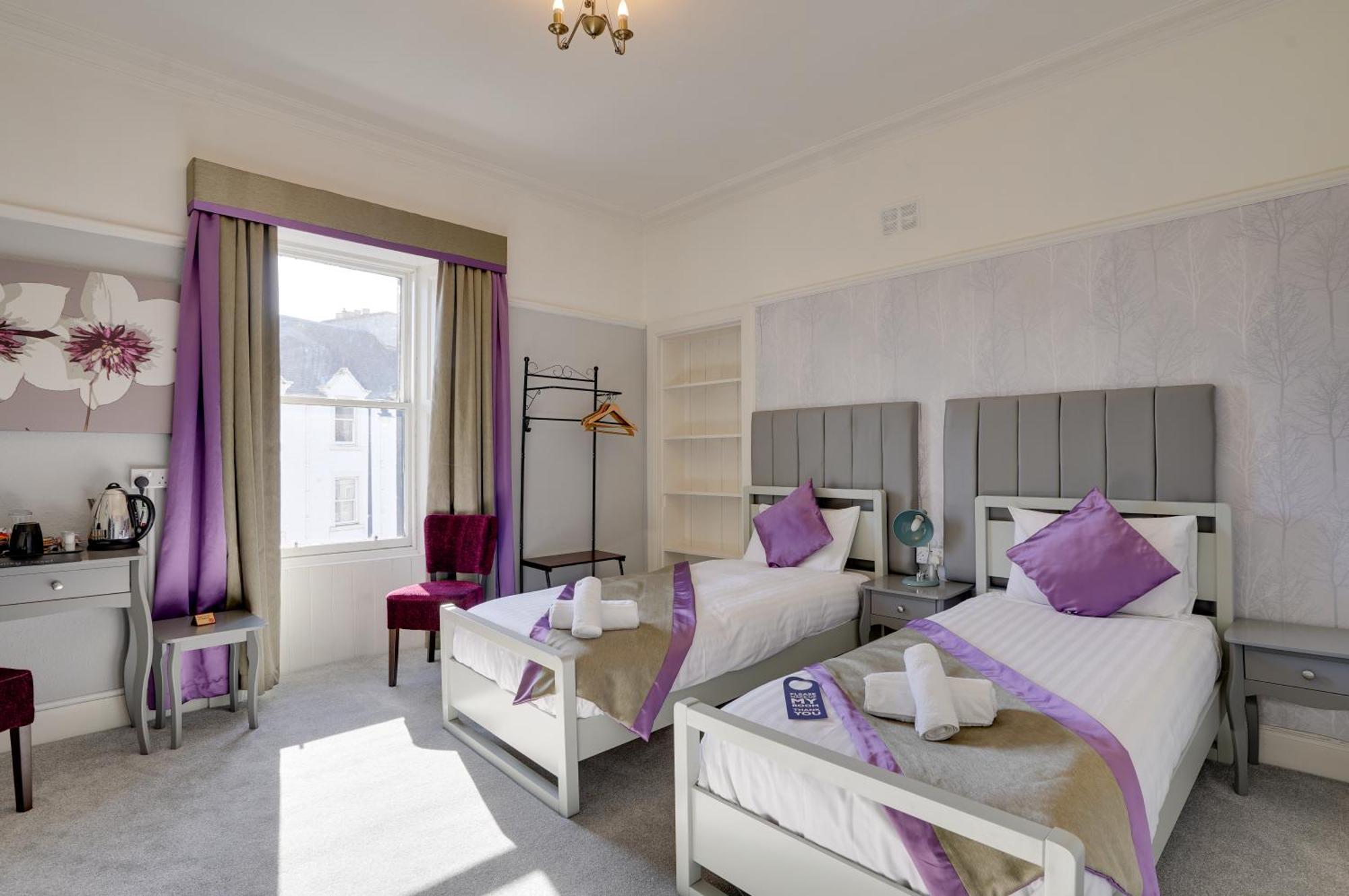 The County Hotel - Self Check-In, Ultra Fast Wi-Fi, Free Parking, Central Location Selkirk Exteriér fotografie