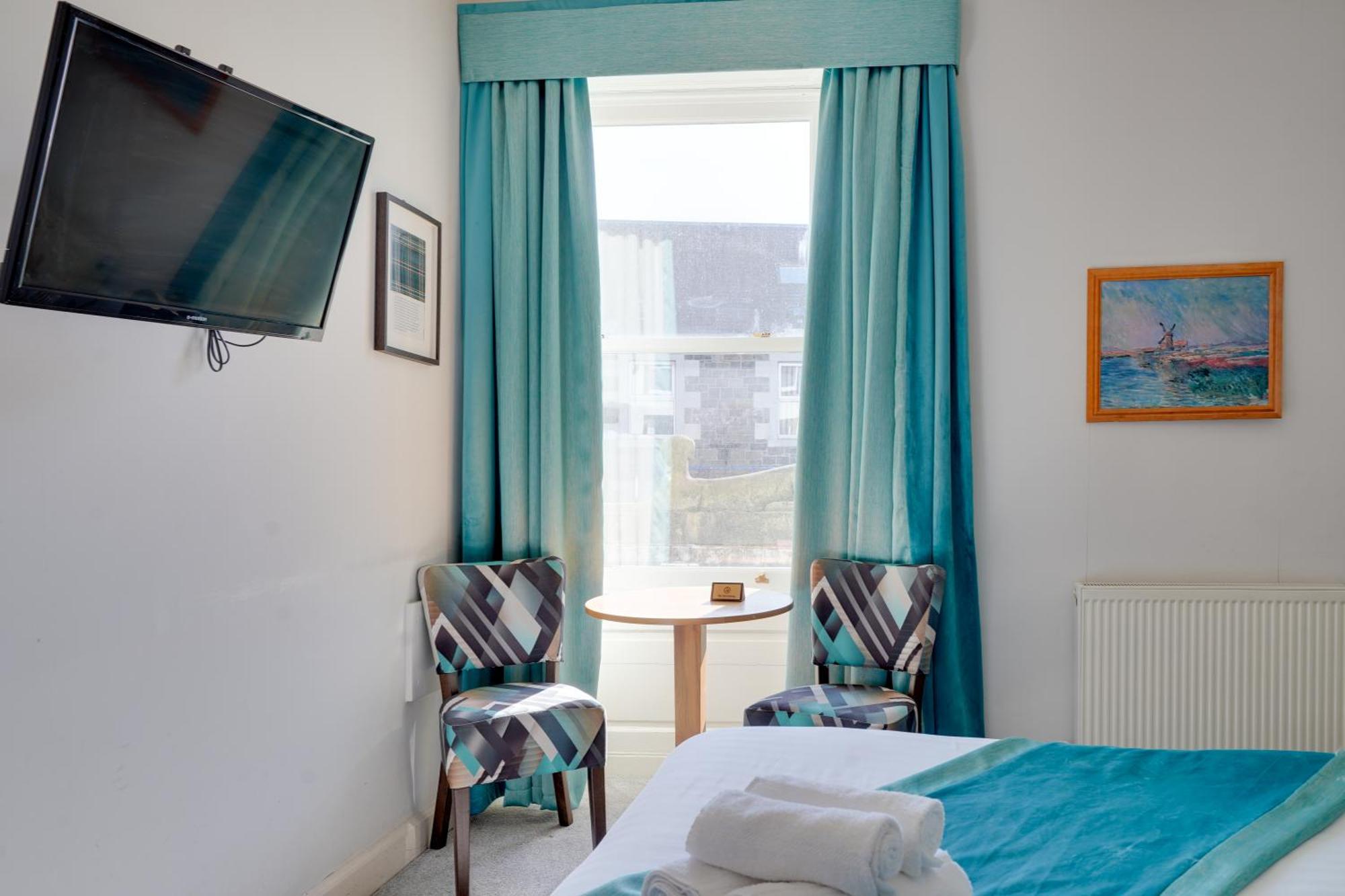 The County Hotel - Self Check-In, Ultra Fast Wi-Fi, Free Parking, Central Location Selkirk Exteriér fotografie