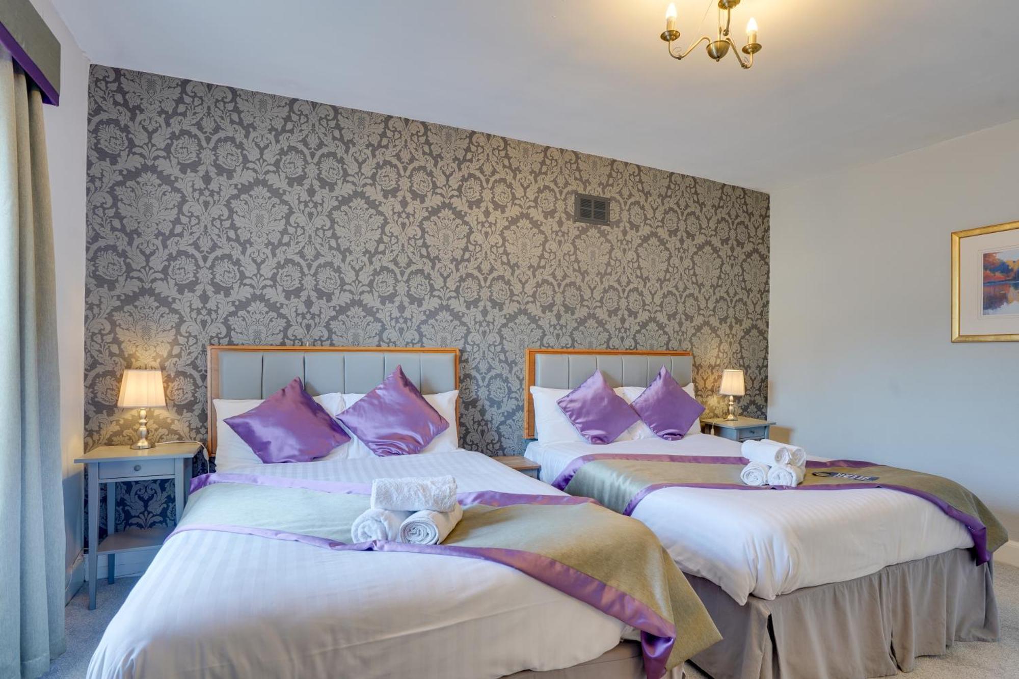 The County Hotel - Self Check-In, Ultra Fast Wi-Fi, Free Parking, Central Location Selkirk Exteriér fotografie