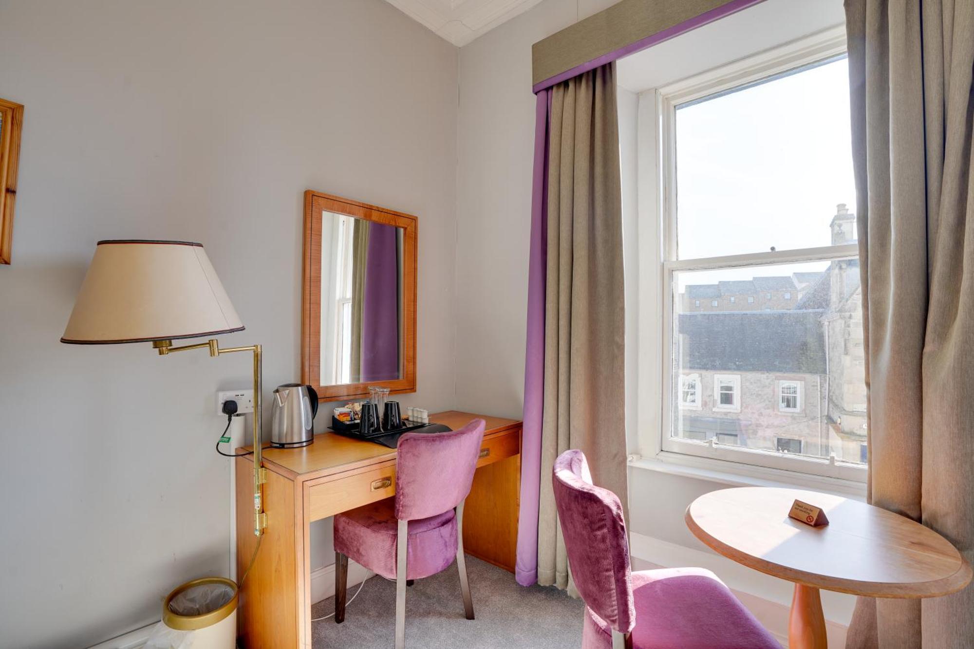The County Hotel - Self Check-In, Ultra Fast Wi-Fi, Free Parking, Central Location Selkirk Exteriér fotografie