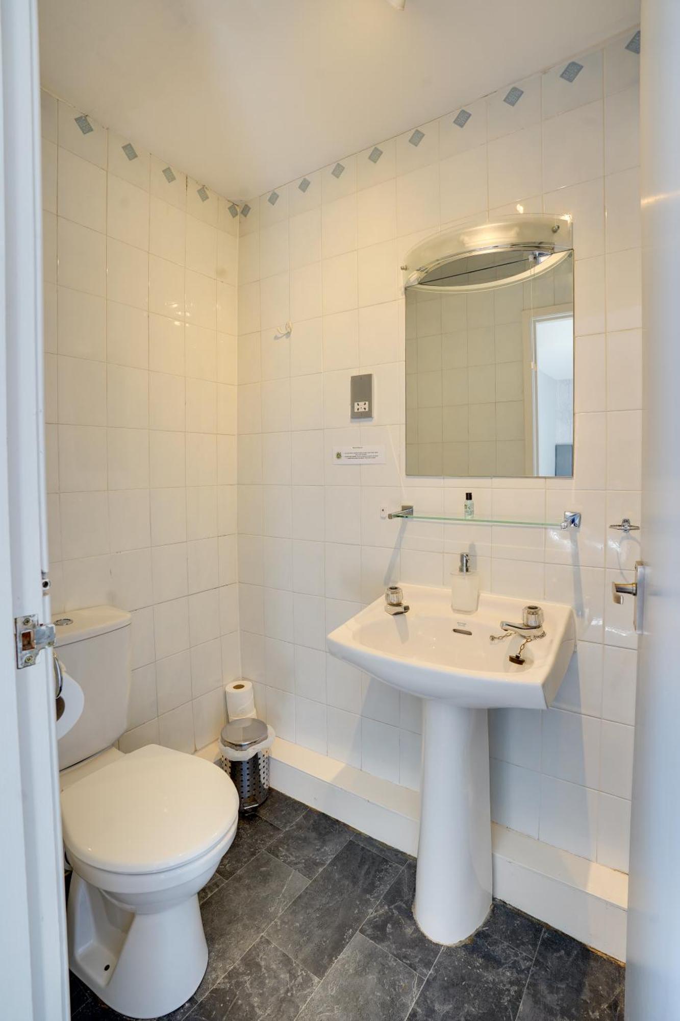 The County Hotel - Self Check-In, Ultra Fast Wi-Fi, Free Parking, Central Location Selkirk Exteriér fotografie