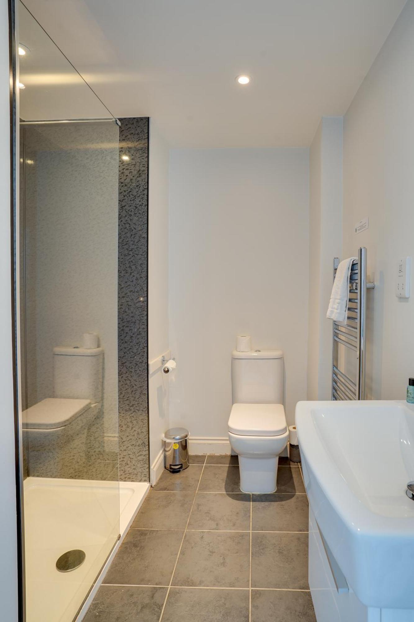 The County Hotel - Self Check-In, Ultra Fast Wi-Fi, Free Parking, Central Location Selkirk Exteriér fotografie